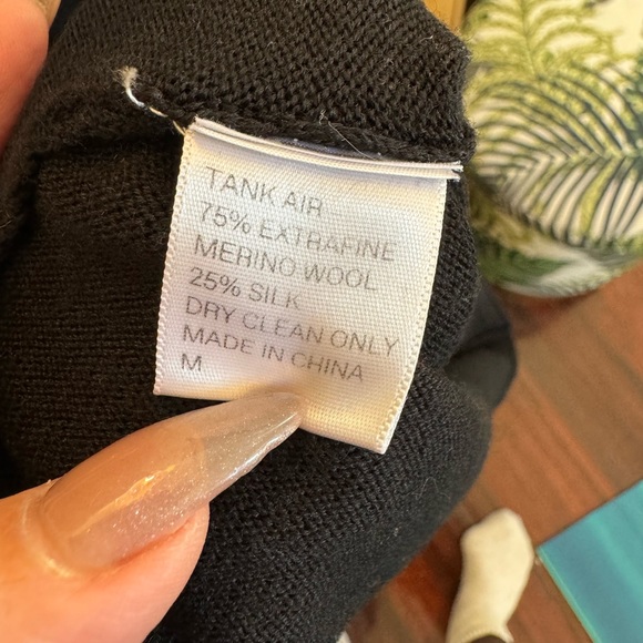 “Loyal” embroidered sweater by Tank Air. Small. - Picture 4 of 5